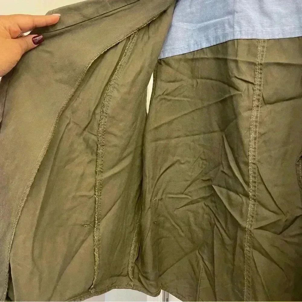 Vest with Mid Zip Front Closure - Picture 5 of 8